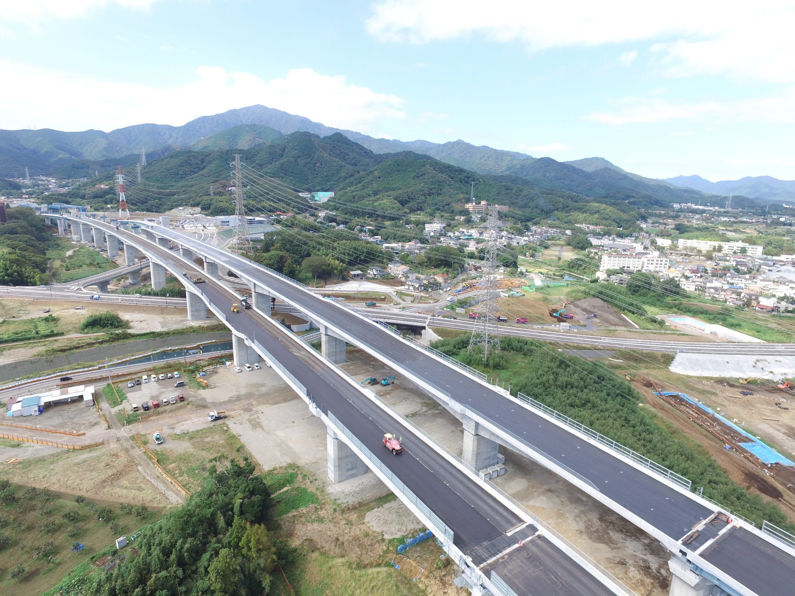 秋山高架橋